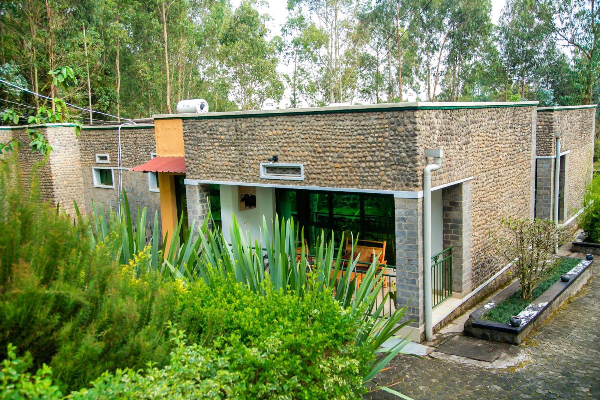 Karisimbi Cave Resort Ruhengeri Buitenkant foto