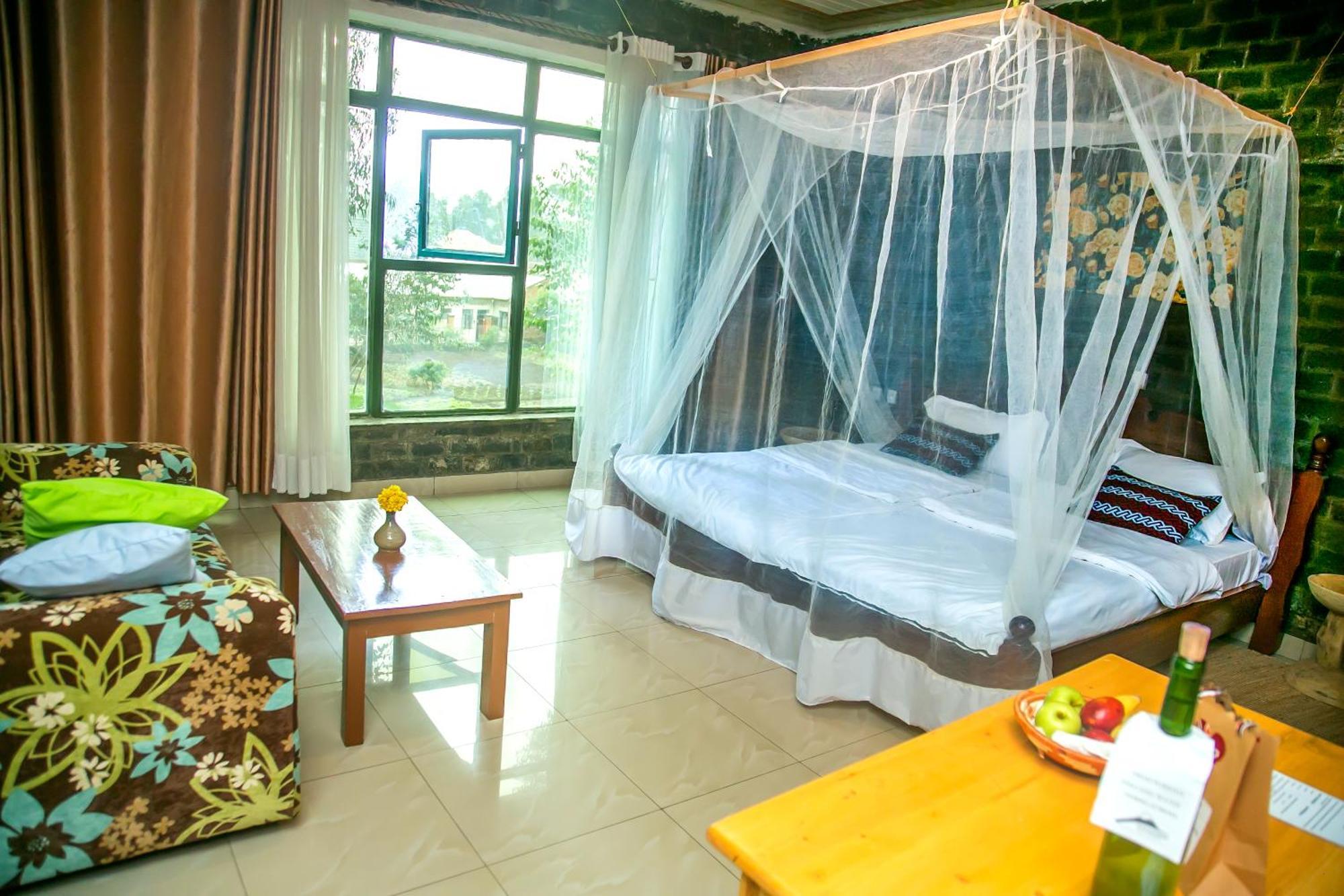 Karisimbi Cave Resort Ruhengeri Buitenkant foto