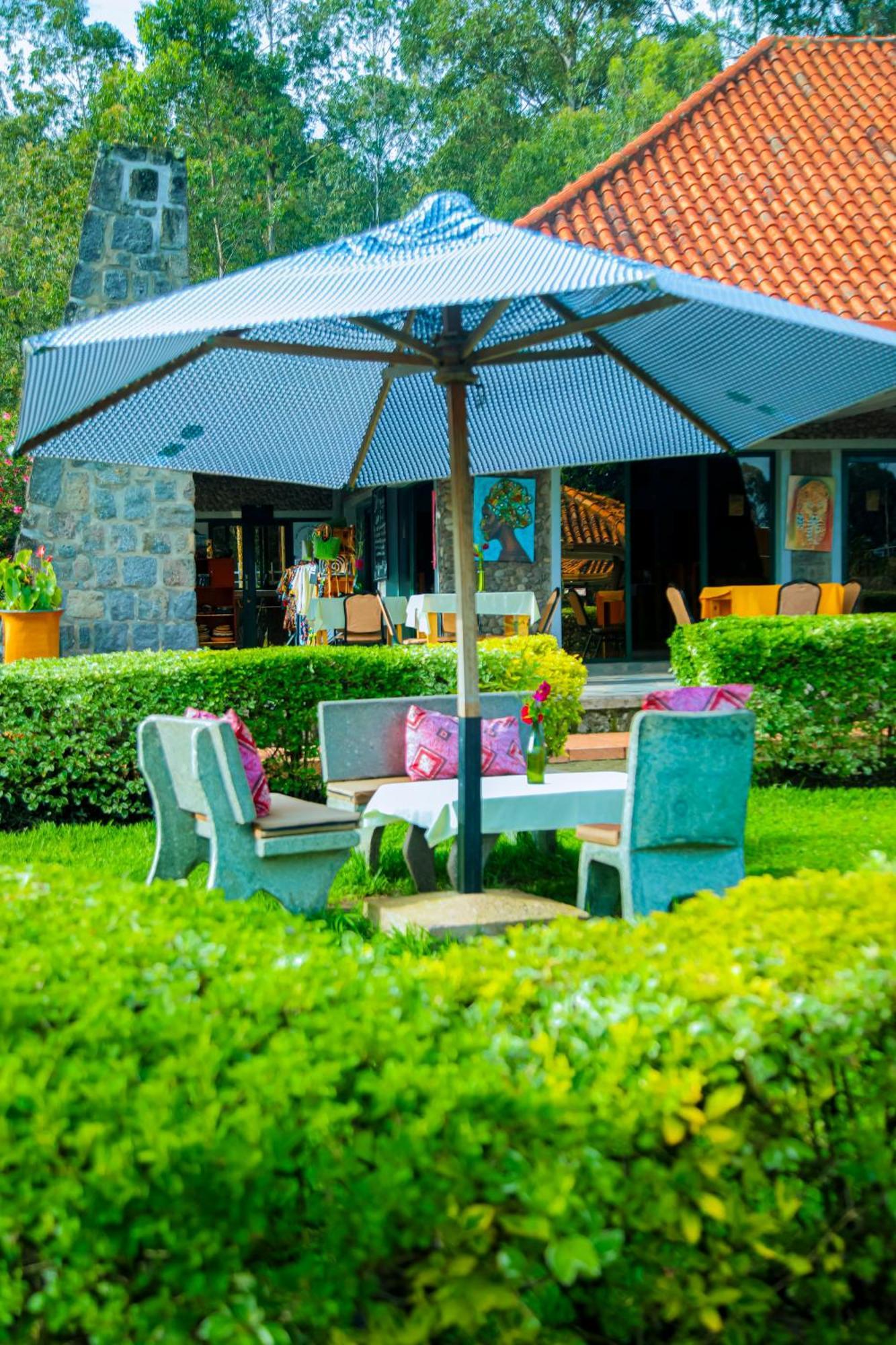 Karisimbi Cave Resort Ruhengeri Buitenkant foto